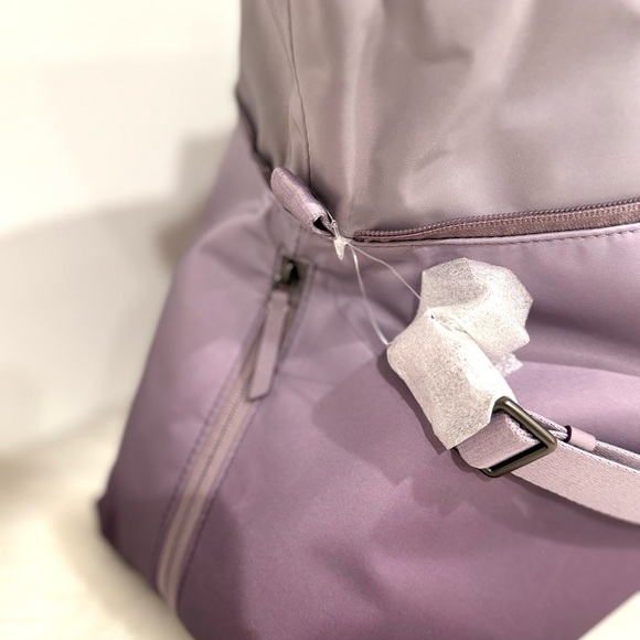 BNWT Tumi Voyageur Kauai Yoga Rucksack Convertible Duffle bag - Picture 12 of 13